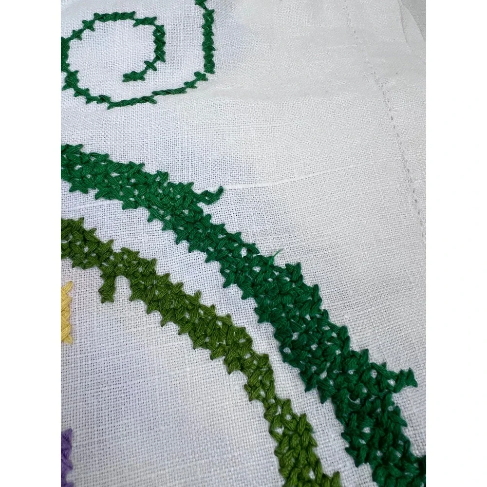Vintage Embroidered Floral Linen Table Runner Colorful Cross Stitch 36